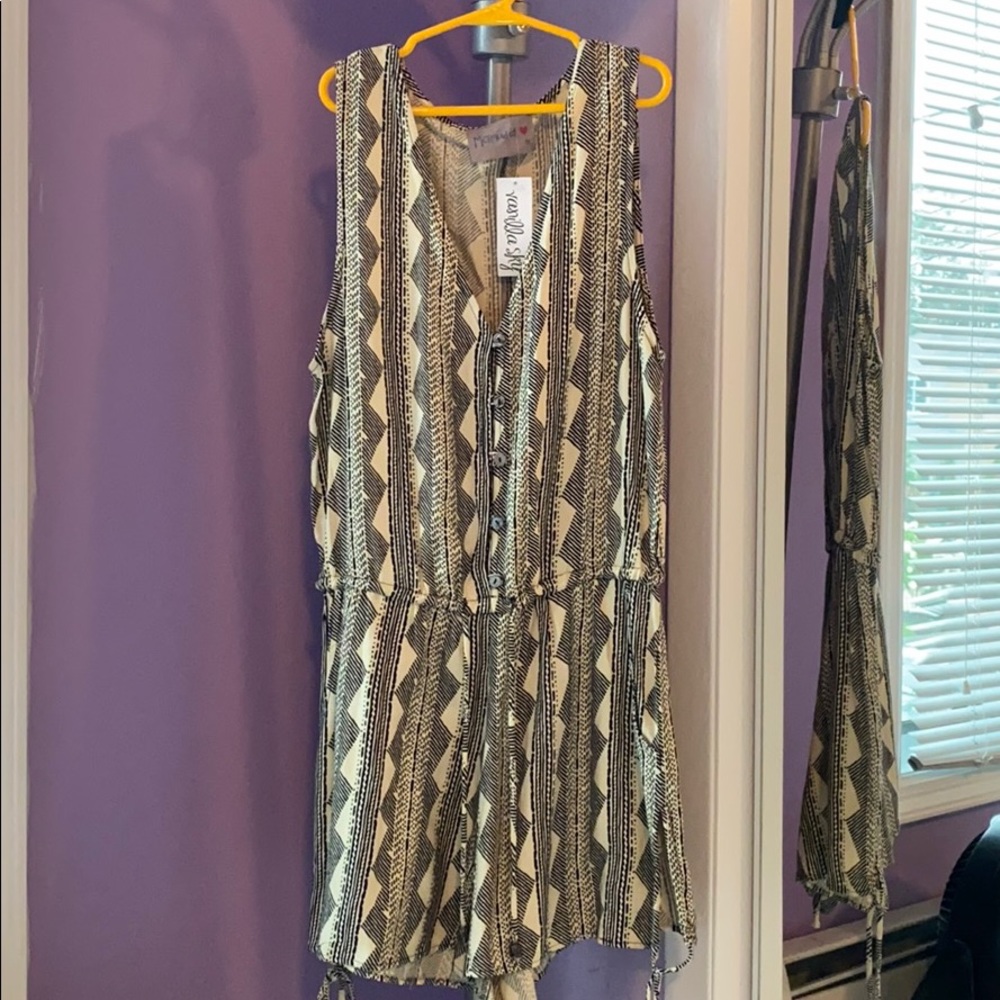 Pattern Romper